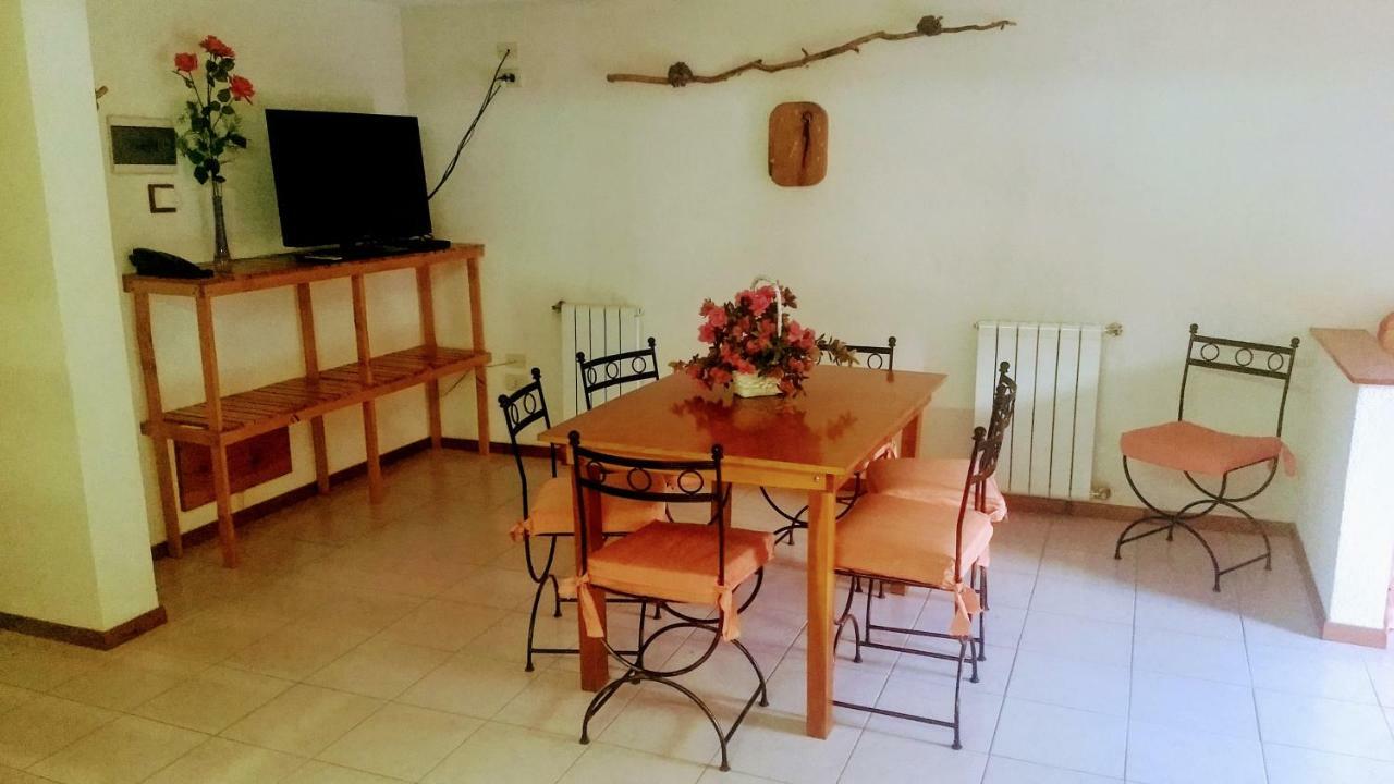 וילה לה אנגוסטרה Apart Hotel Y Hosteria Del Sir מראה חיצוני תמונה